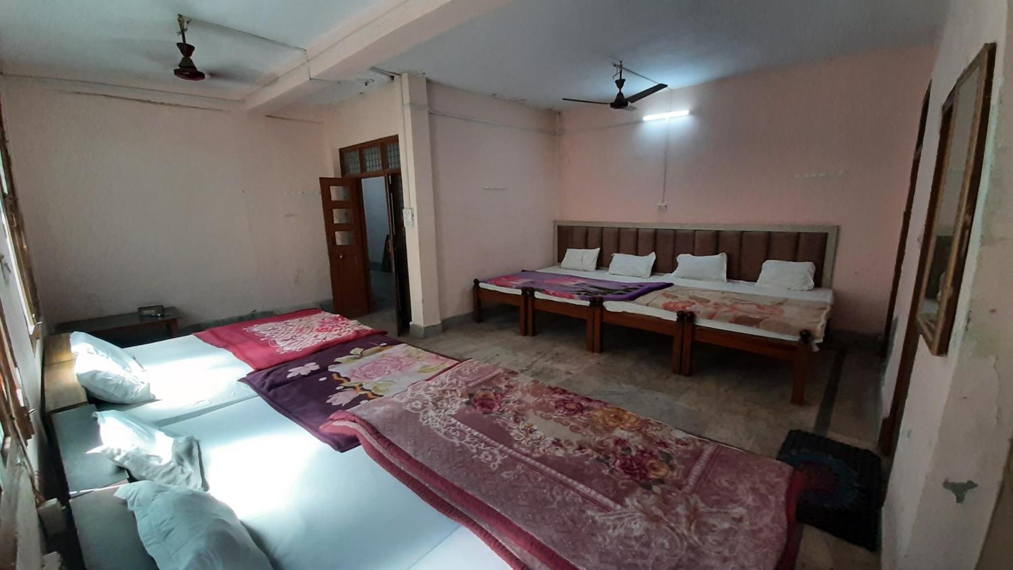 Subhadra Guest House มถุรา ห้อง รูปภาพ