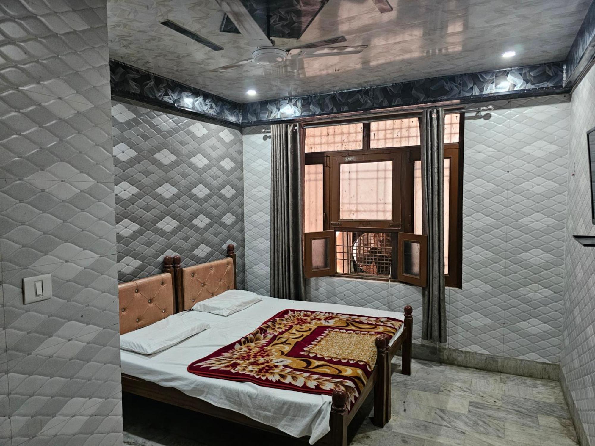 Subhadra Guest House มถุรา ห้อง รูปภาพ