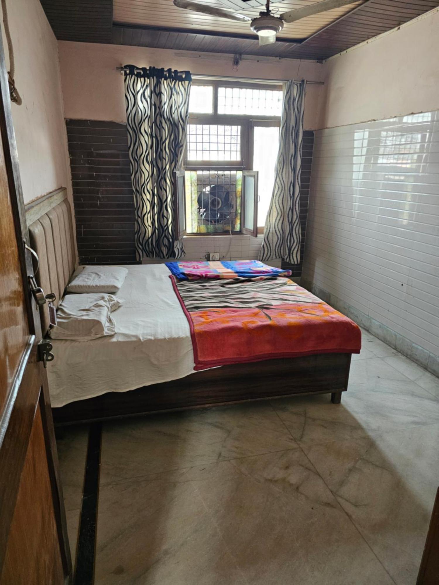 Subhadra Guest House มถุรา ห้อง รูปภาพ
